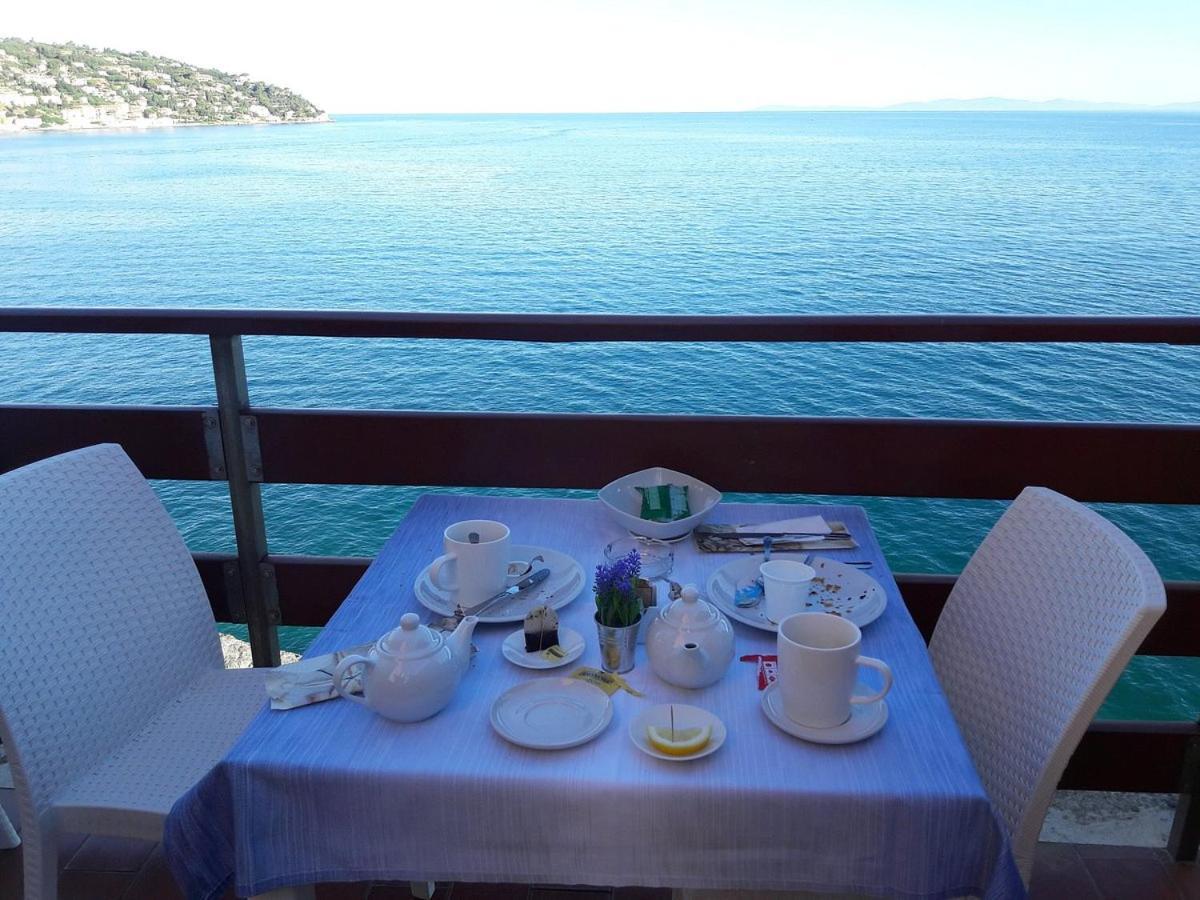 Couette-café Flora Argentario